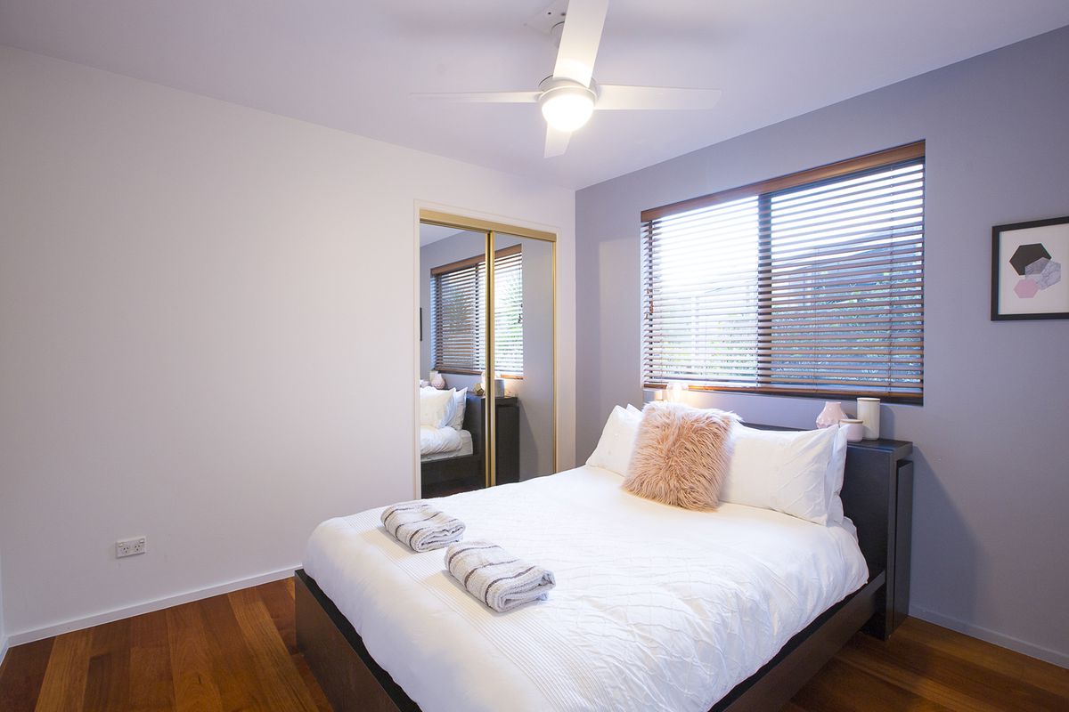 2 / 3 BARBET PLACE, Burleigh Waters