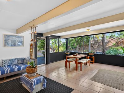 1135 Midge Point Road, Midge Point