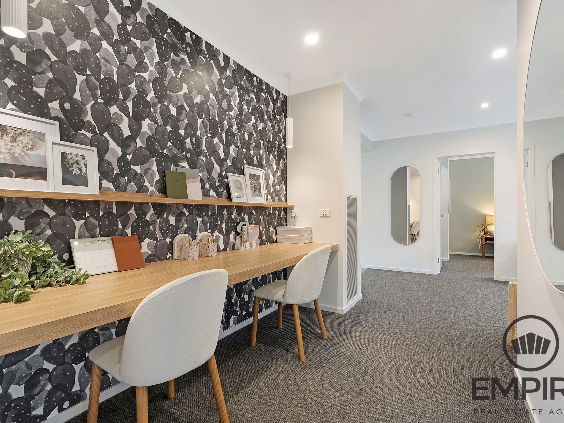 49 Centenary Boulevard, Officer South