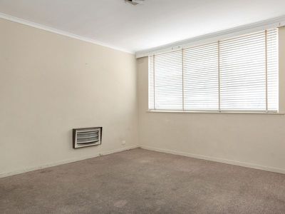 11 / 11 Owen Street, Footscray