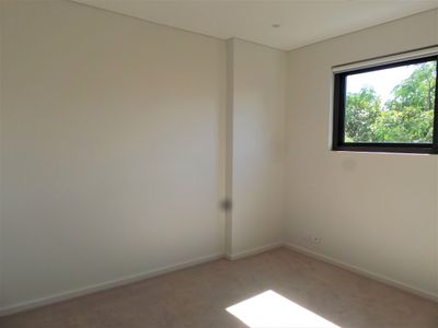 1.3 / 10 Gladstone Street, Burwood