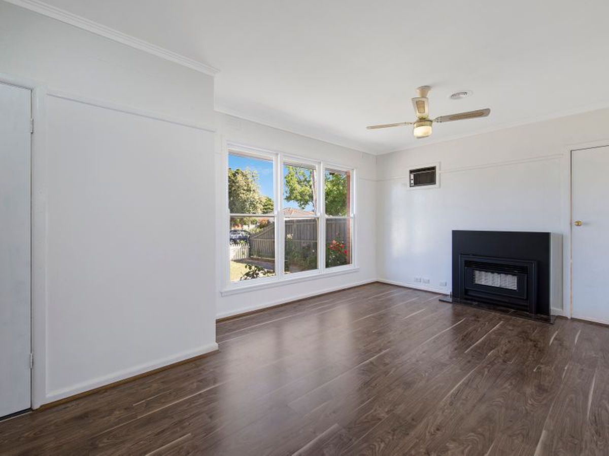 1 / 29 Hughes Crescent, Dandenong North