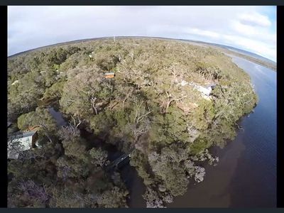 24 Flora Grove, Molloy Island