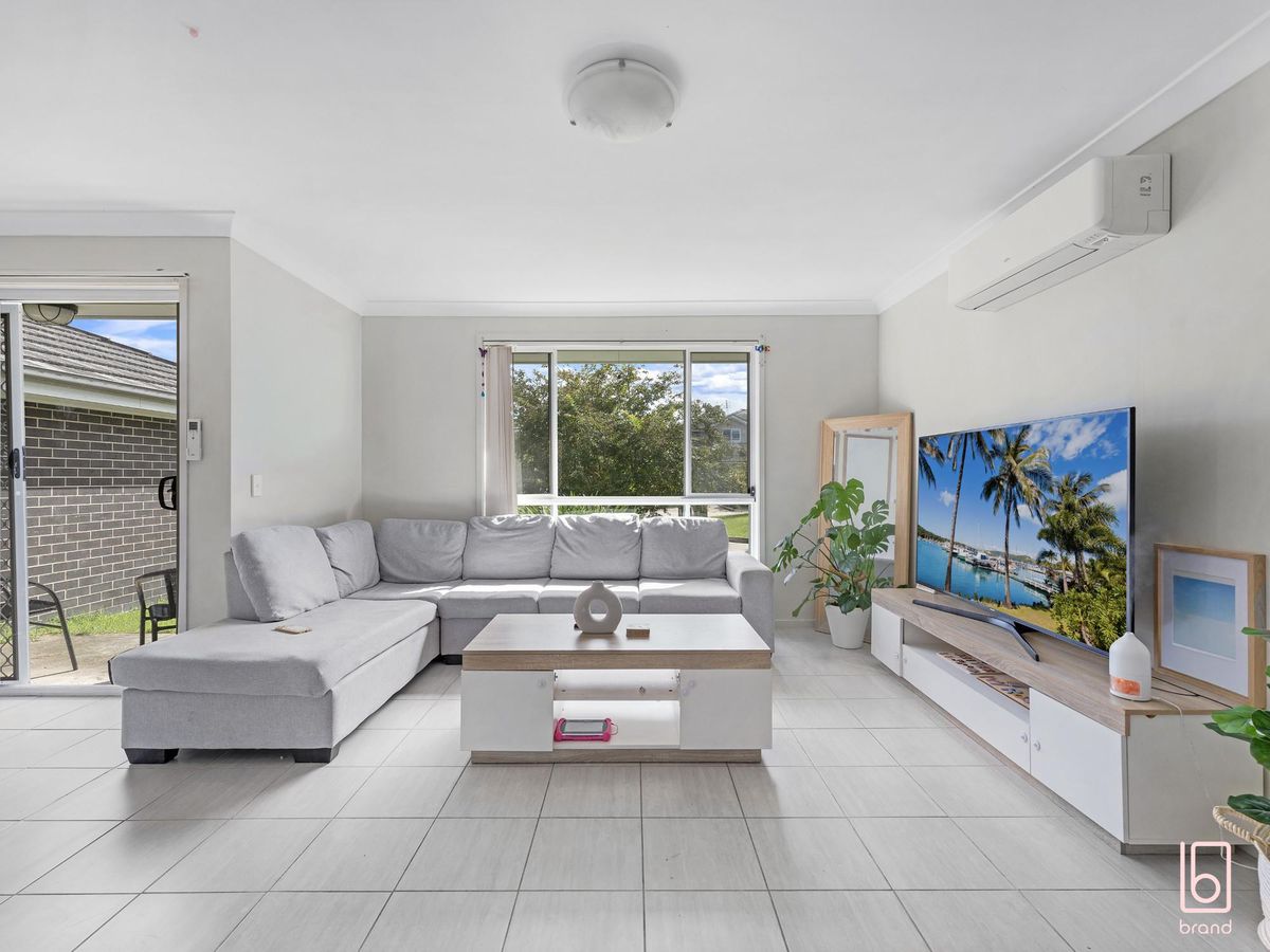 24 / 14 Lomandra Terrace, Hamlyn Terrace