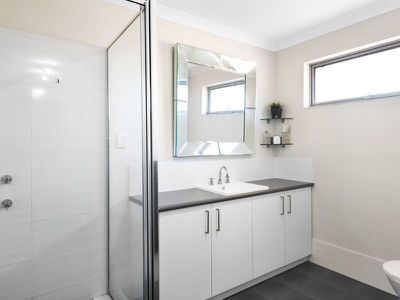 1 / 3 Kuwarra Lane, Karlkurla