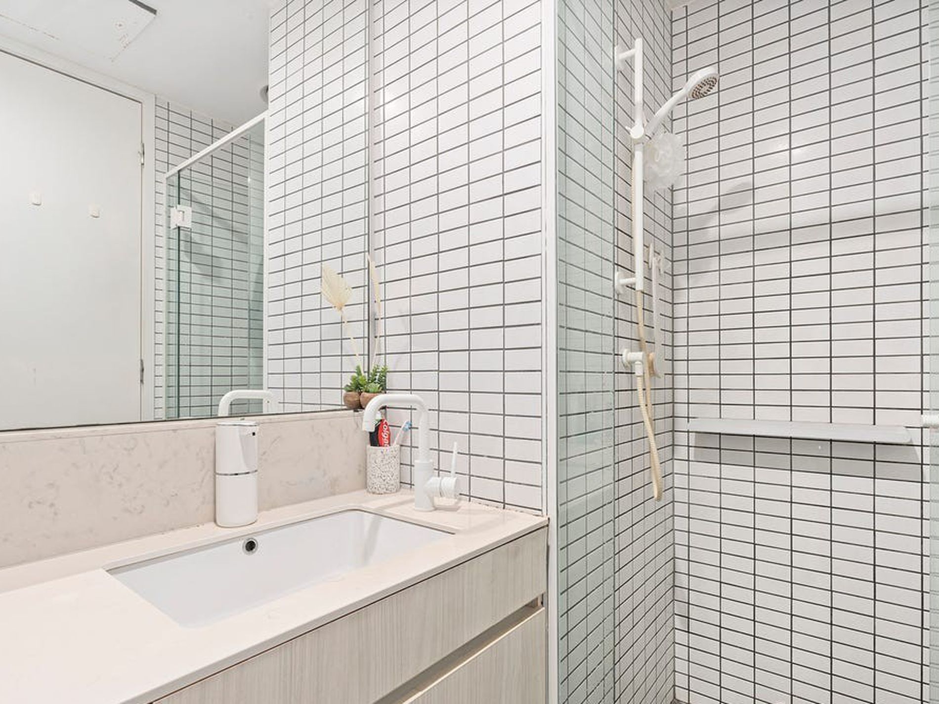 704a / 1 Finch Street, Malvern East