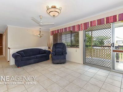 42 Tinaroo St, Durack