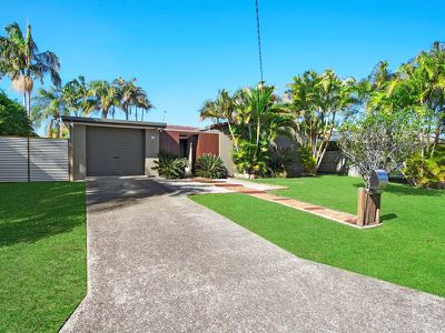 13 Muirfield Crescent, Tewantin
