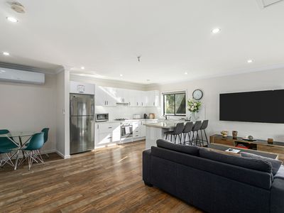 3 Gordon Avenue, Oak Flats