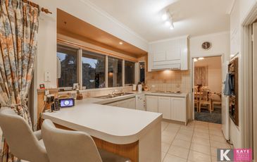 1 Thomson Road, Beaconsfield Upper