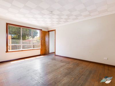 72 Ashley Street, West Footscray