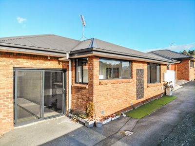 2 / 86 Pomona Road, Riverside