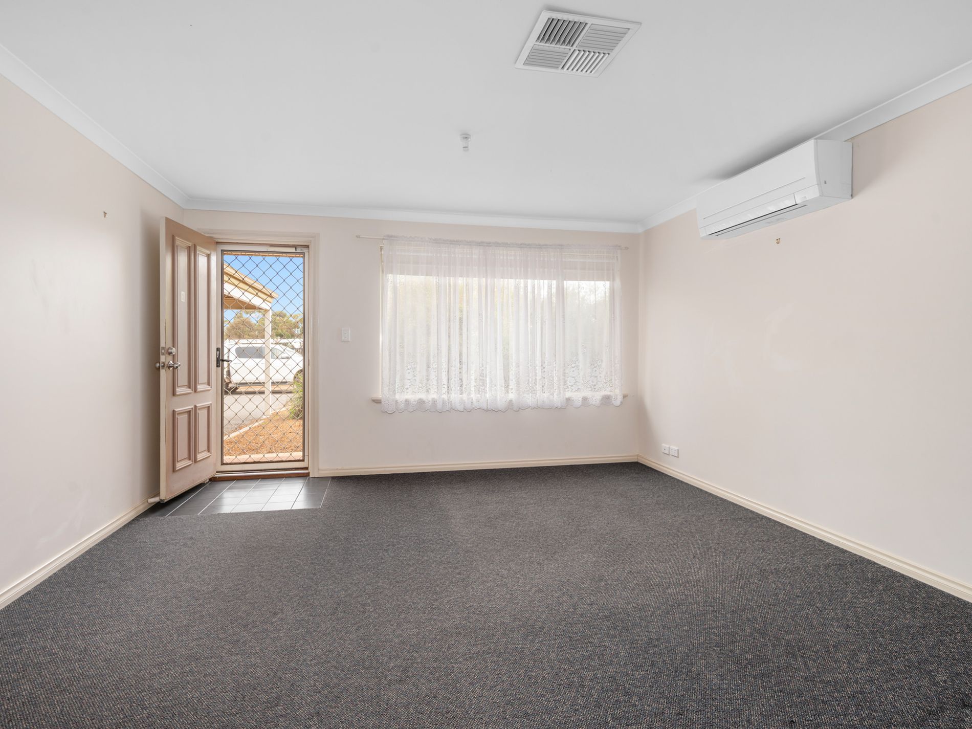 1 / 406 Hay Street, Somerville