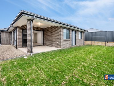 18 Loveday Street, Oran Park