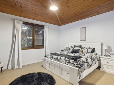 6 Dempseys Road, Braidwood