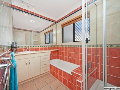 10 Kyong place, Annandale