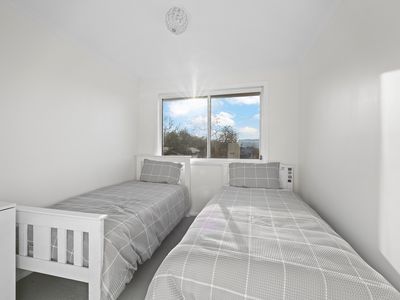 2 / 43a Connaught Crescent, West Launceston