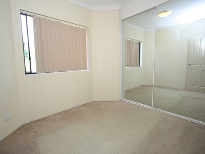 4 / 23 Guilford Road, Guildford