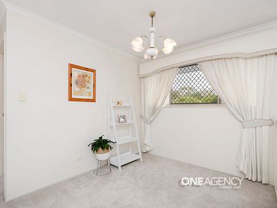 2 Greenstead Way, Forest Lake