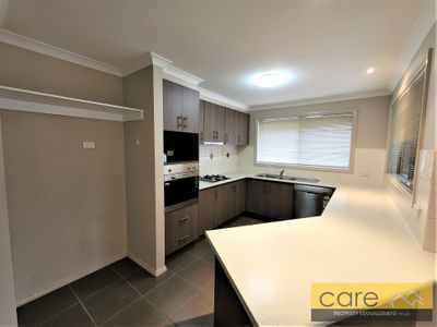 8 Sigvard Boulevard, Hallam