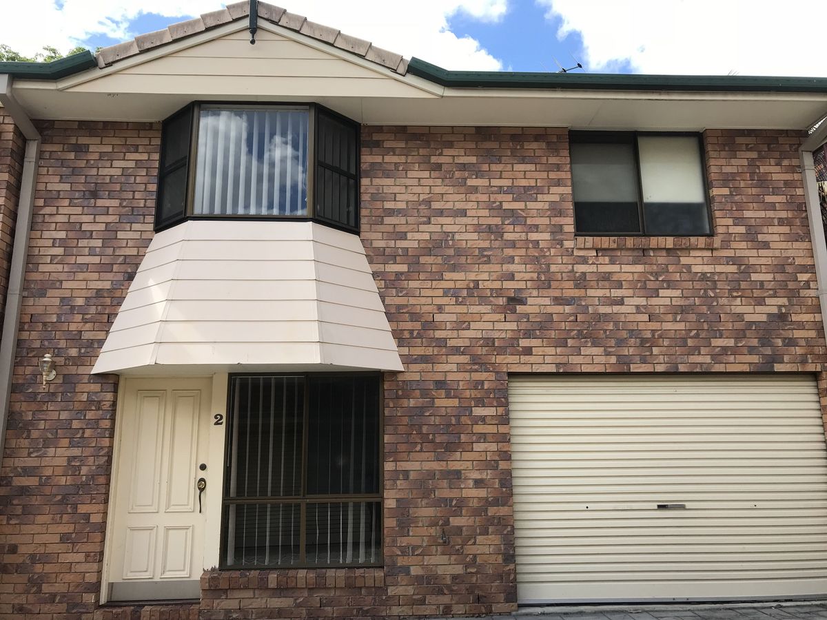 2 / 8-12 Quinn Street, Toowong