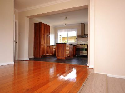 79 Lakeside Avenue , Mount Beauty