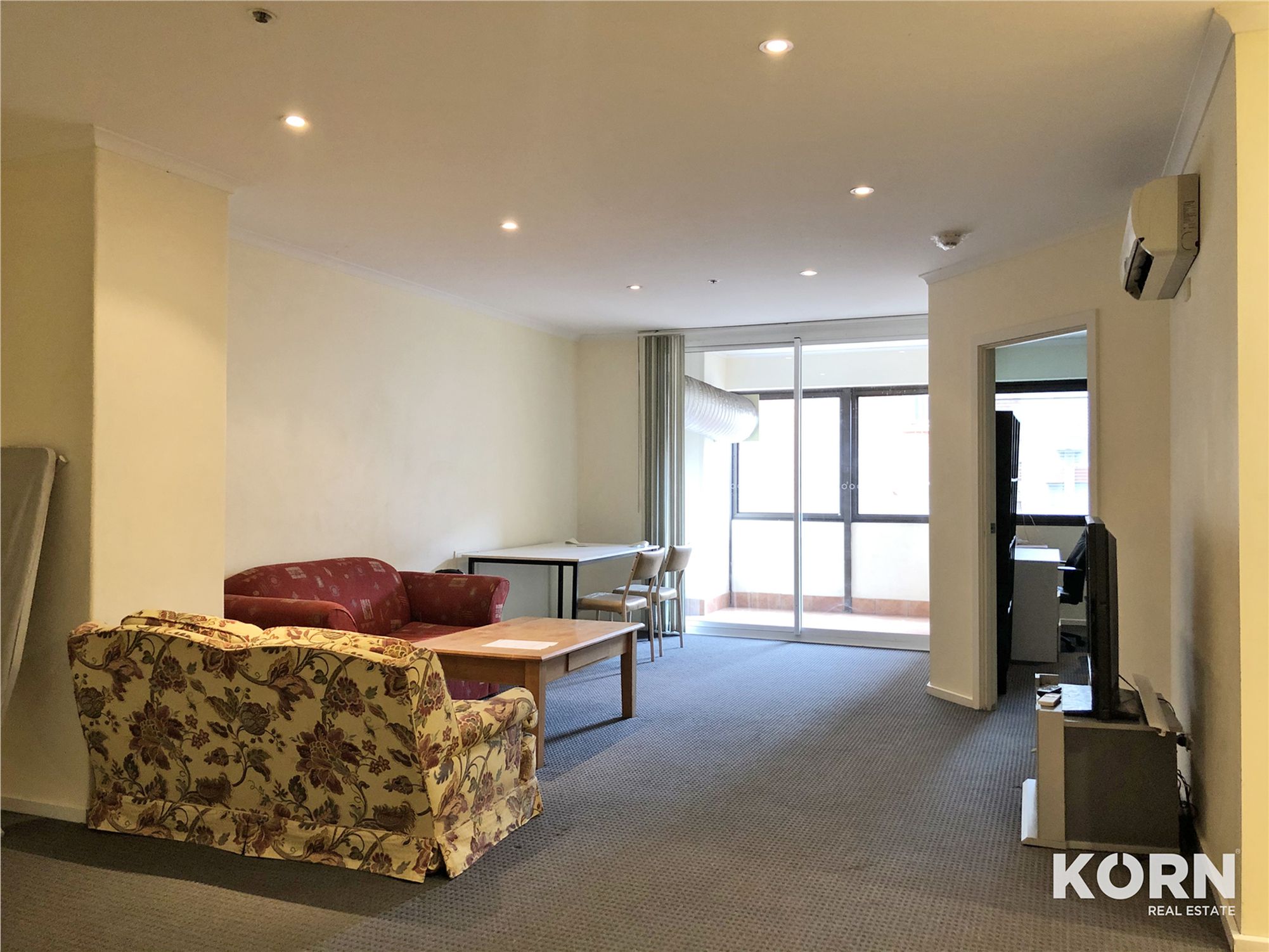 33 / 65 King William Street, Adelaide