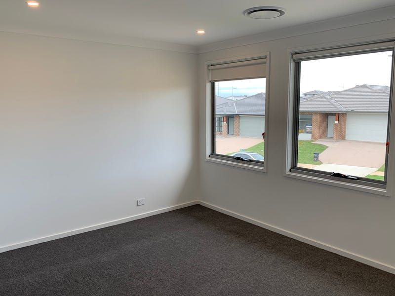 40 Steven Drive, Oran Park