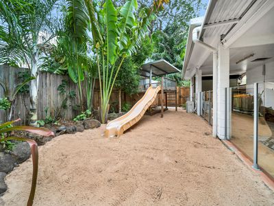 7 Carbeen Close, Holloways Beach