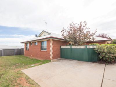 4 / 33-35 Boundary Road, Dubbo