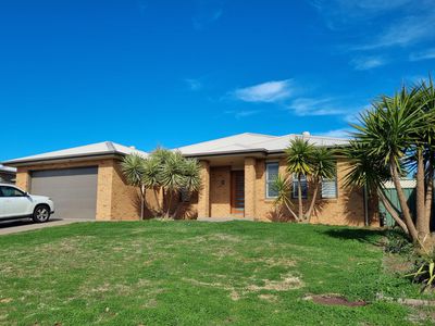 14 Riviera Avenue, Dubbo