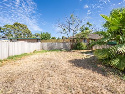 27 Baker Crescent, Mooroopna