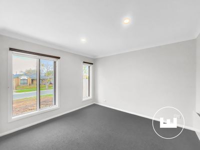 24 Claremont Glen, Berwick
