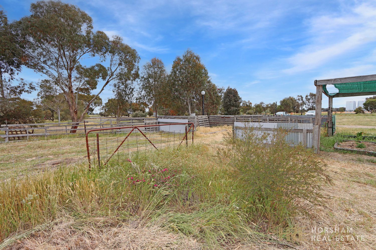 538 School Road, Drung