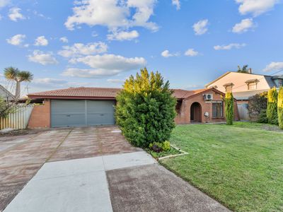 11 Chancery Crescent, Willetton