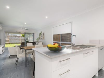 27 Sunray Avenue, Palmview
