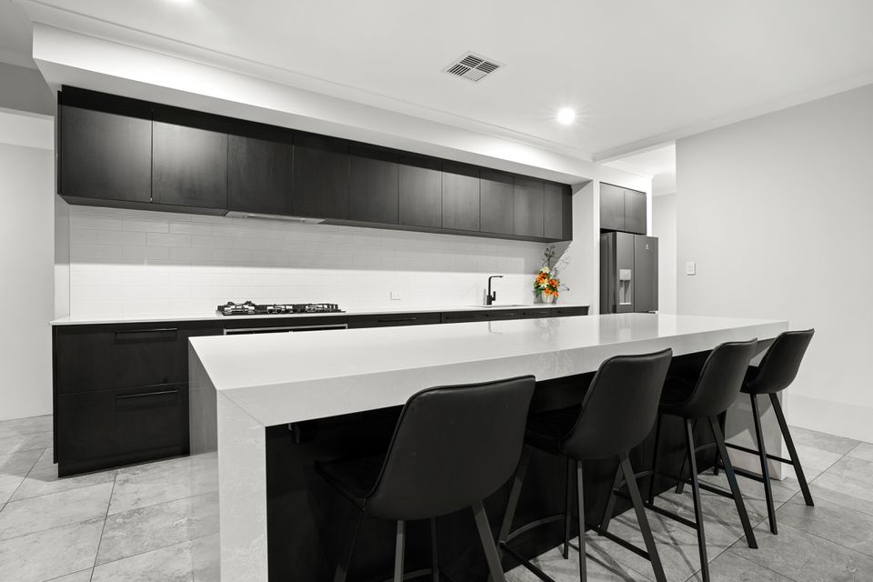 77 Avoca Chase , Baldivis