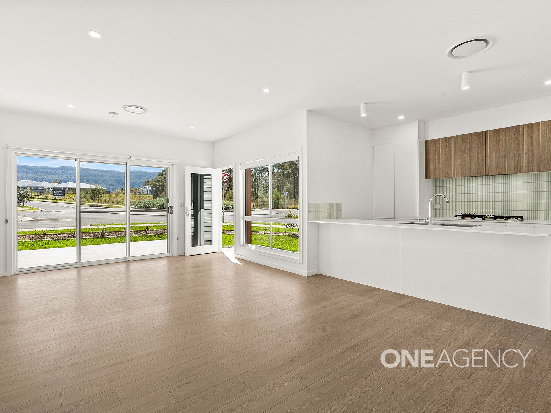 33 Wirraway Boulevard, Badagarang