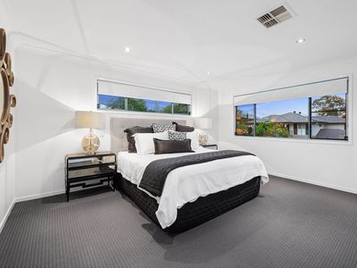 19 Feathertail Place, Gumdale