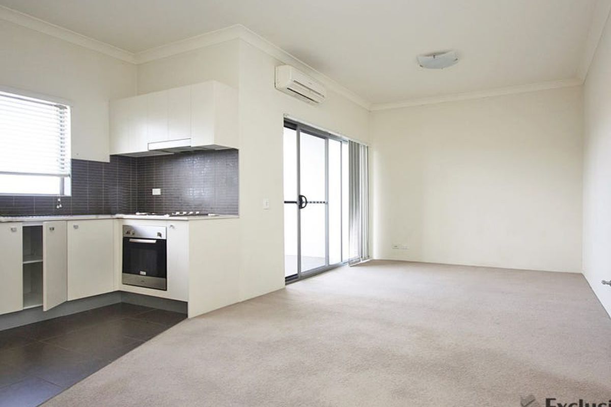 31 / 37-43 Eastbourne Road, Homebush West