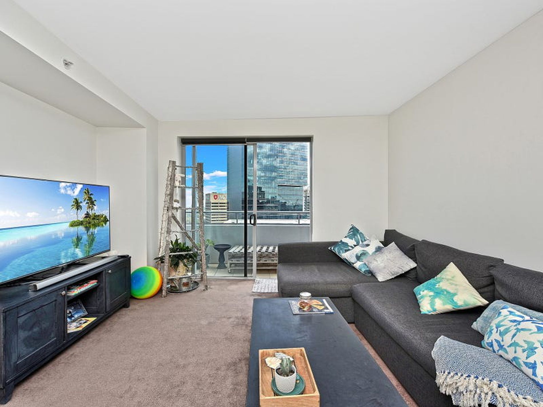 2403 / 79-81 Berry Street, North Sydney