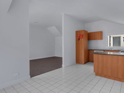 4 / 94 Power Street, Williamstown