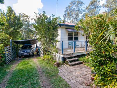 13 Pines Avenue, Cooroibah