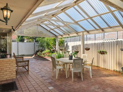 2 / 7 Forward Street, Manning