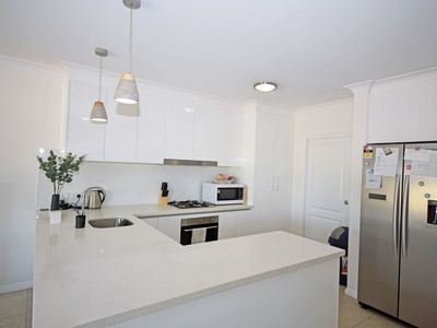 42B Keswick Parkway, Dubbo