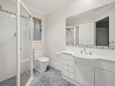 3 Hilltop Avenue, Hazelbrook