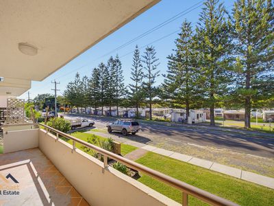 1 / 55 Beach Street, Tuncurry