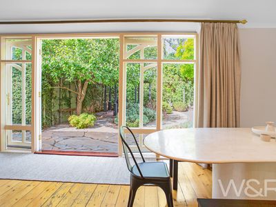 16 Fortrose Street, Glenelg East