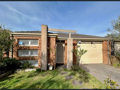 1 / 6 Harness Court, Truganina