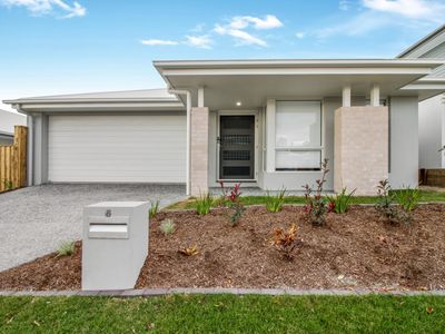 6 Loggers Court, White Rock